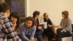 Discursul urii ne inconjoara. Putem deveni mesageri pozitivi.