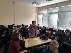 КАМПАНИЯ ПОЗИТИВНИ ГОВОРИТЕЛИ - ГОРЕЩА ЛИНИЯ